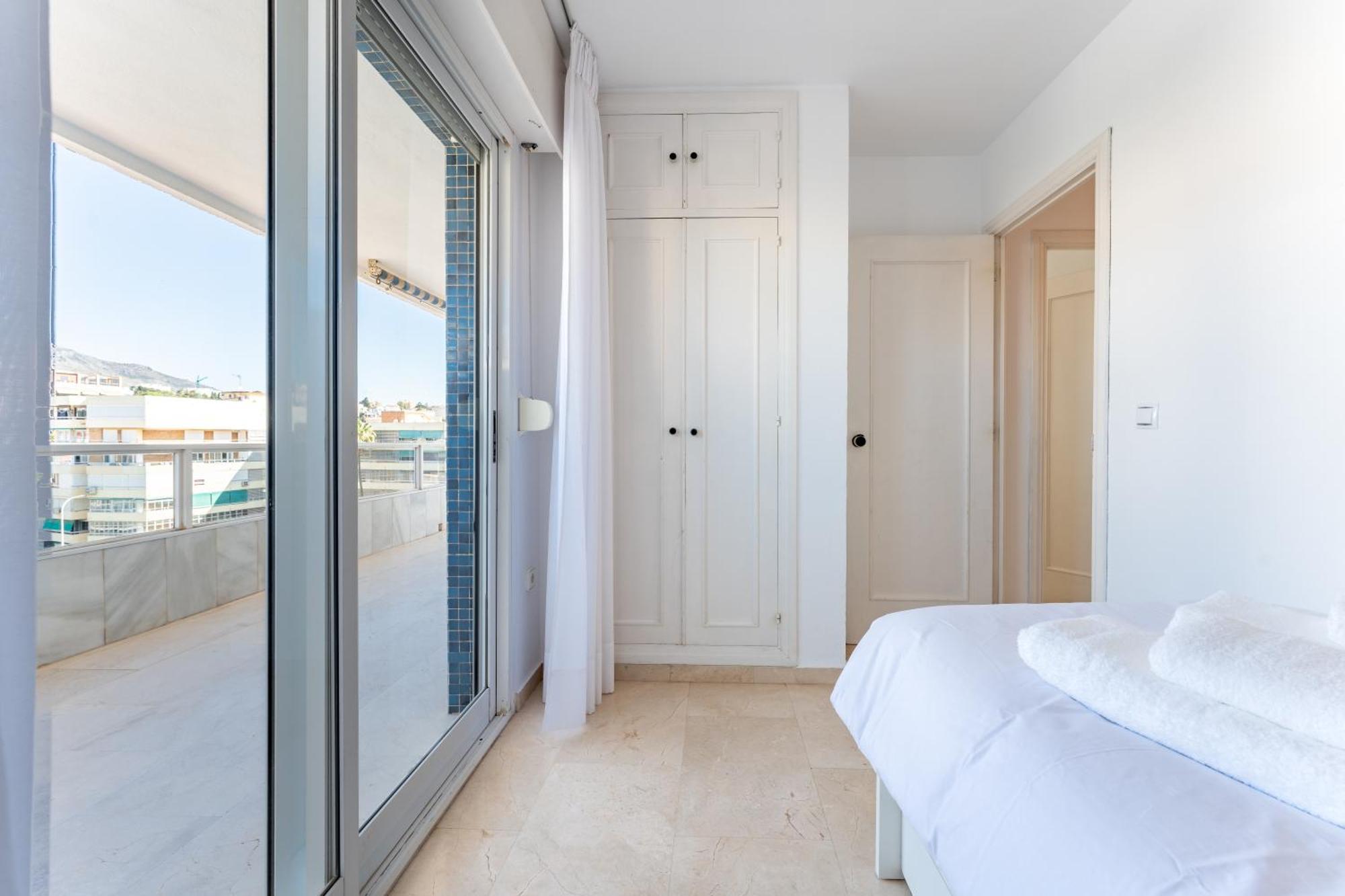 Tropico Carihuela View & Parking Torremolinos Exterior foto