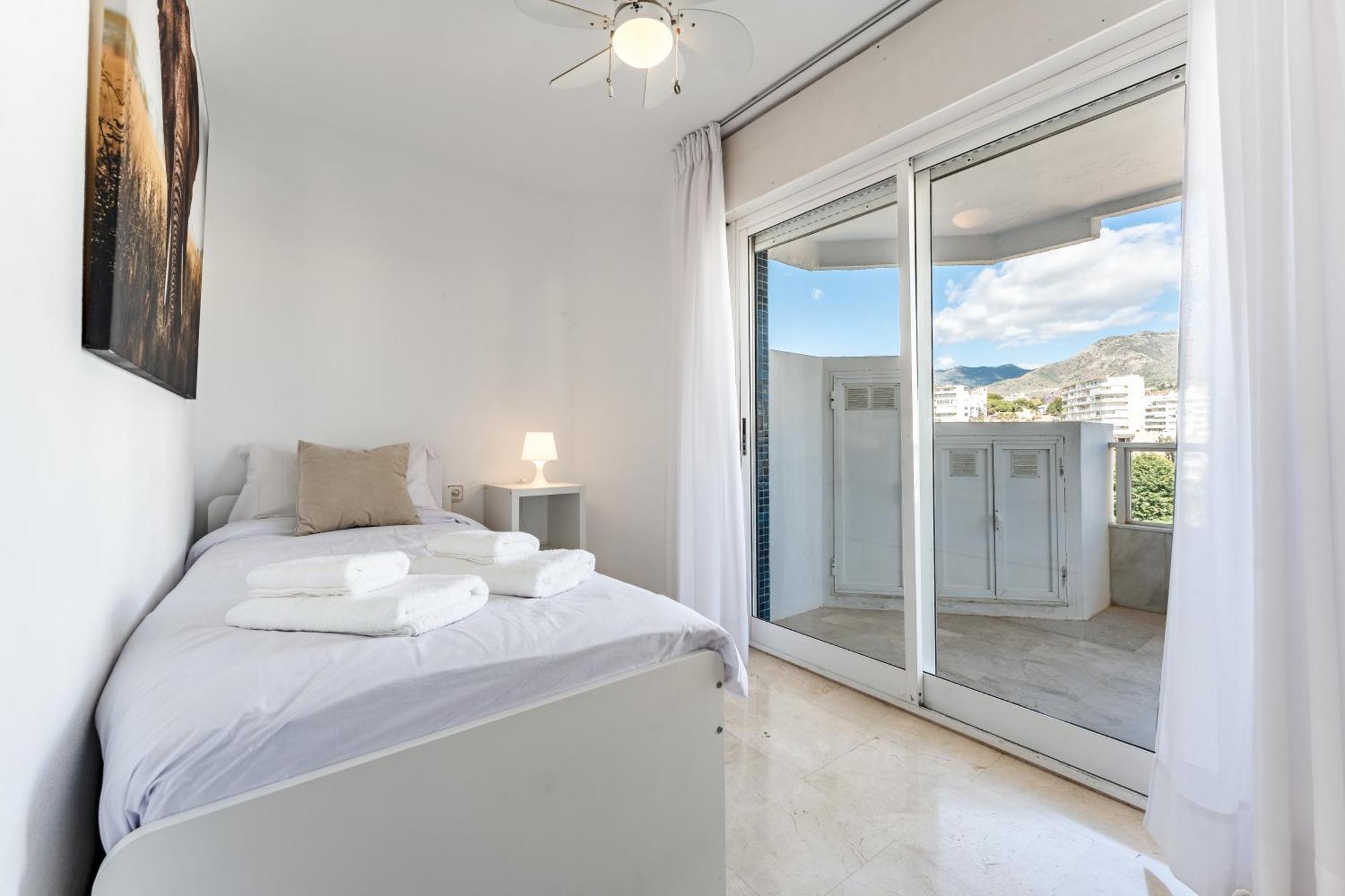 Tropico Carihuela View & Parking Torremolinos Exterior foto